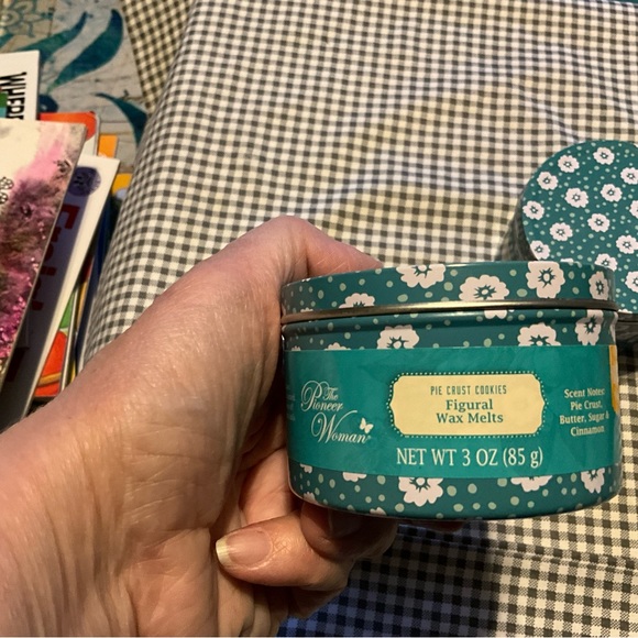 The Pioneer Woman figural wax melts scent pie crust cookies.Lot of 2 - Picture 13 of 16